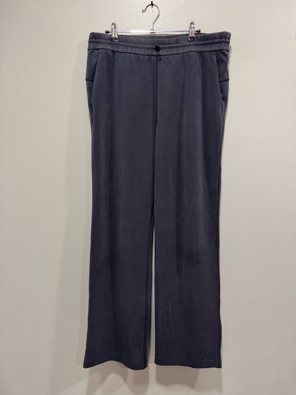 Lululemon Softstreme High-Rise Pant in Black Size 12